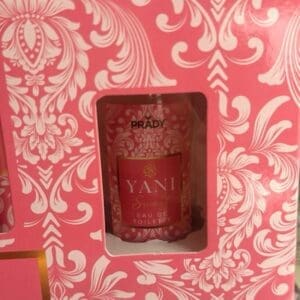 Estuche Set Prady Yani Sweet , colonia , body splash y gel , - Imagen 4